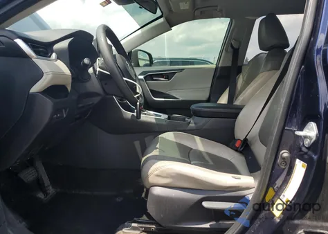 2019 Toyota Rav4 Xle from USA, damaged, VIN JTMW1RFV5KD037765